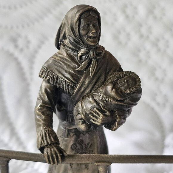 The Franklin Mint Pewter Figurine "The Immigrant 1886 - 1915",  Vintage - Picture 6 of 12